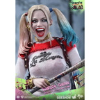 Suicide-Squad-Harley-Quinn-Sixth-Scale-Figure-6