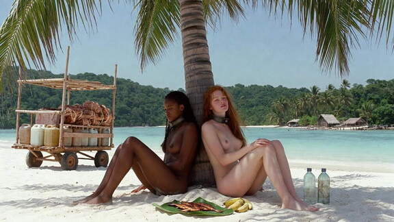 carla-and-lisha-under-a-palm-tree-01-final